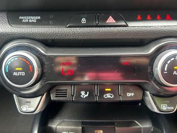 Kia Rio 1.0 T-GDi MHEV 3 DCT Euro 6 (s/s) 5dr