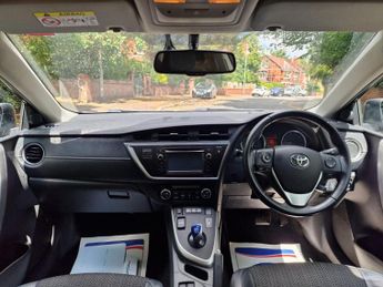 Toyota Auris 1.8 VVT-h Excel CVT Euro 5 (s/s) 5dr
