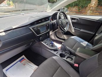 Toyota Auris 1.8 VVT-h Excel CVT Euro 5 (s/s) 5dr