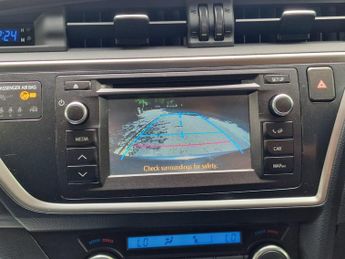 Toyota Auris 1.8 VVT-h Excel CVT Euro 5 (s/s) 5dr