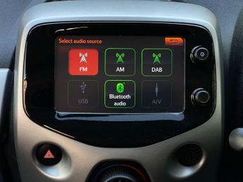 Peugeot 108 1.0 Active 2 Tronic Euro 6 (s/s) 5dr