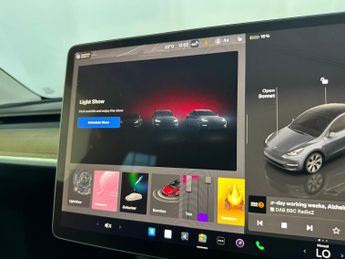 Tesla Model Y (Dual Motor) Long Range Auto 4WDE 5dr