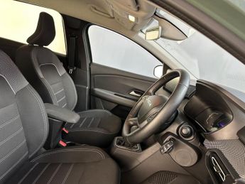 Dacia Jogger 1.6 Hybrid Expression Auto Euro 6 (s/s) 5dr