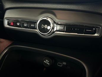 Volvo XC40 P8 78kWh First Edition Auto AWD 5dr