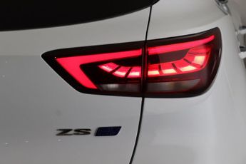 MG MG ZS 51.1kWh Trophy Connect Auto 5dr