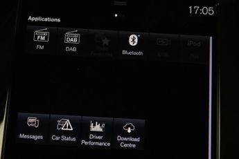 Volvo V60 2.0 B4 MHEV Momentum Auto Euro 6 (s/s) 5dr
