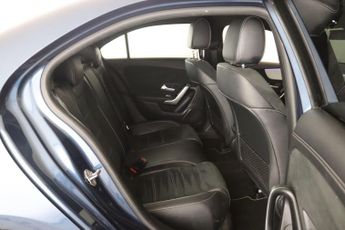 Mercedes-Benz A Class 1.3 A180 AMG Line Edition (Executive) 7G-DCT Euro 6 (s/s) 4dr