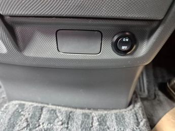 Toyota Estima 7 Seats Fresh Import 5dr