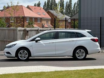 Vauxhall Astra 1.6 CDTi Design Sports Tourer 5dr Diesel Auto Euro 6 (136 ps)