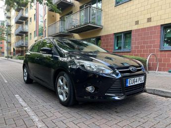 Ford Focus 1.0T EcoBoost Zetec Navigator Euro 5 (s/s) 5dr