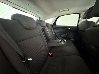 Ford Focus 1.0T EcoBoost Titanium Auto Euro 6 (s/s) 5dr