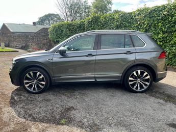 Volkswagen Tiguan 2.0 TDI R-Line Tech DSG Euro 6 (s/s) 5dr