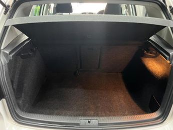 Volkswagen Golf 1.6 TDI Match DSG Euro 5 5dr