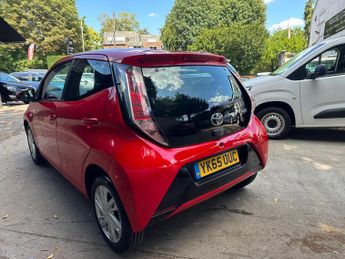 Toyota AYGO 1.0 VVT-i x-pression x-wave x-shift Euro 5 5dr Euro 5