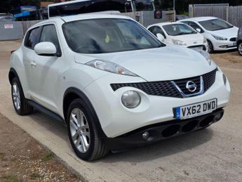 Nissan Juke 1.6 Acenta Premium Euro 5 (s/s) 5dr