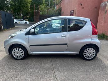 Peugeot 107 1.0 12V Urban 2 Tronic Euro 5 3dr
