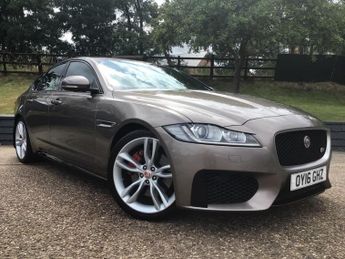 Jaguar XF 3.0d V6 S 4dr Auto