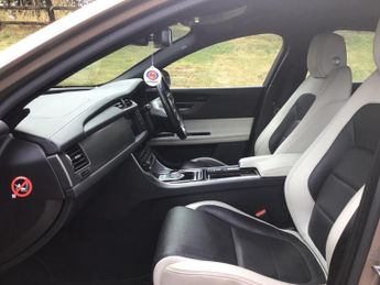 Jaguar XF 3.0d V6 S 4dr Auto