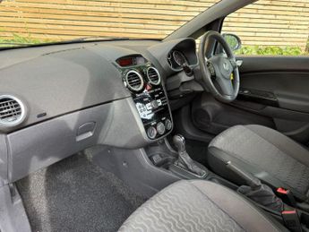 VAUXHALL CORSA 1.4 16V SE Hatchback 5dr Petrol Auto Euro 5 (100 ps) 12 MONTHS A