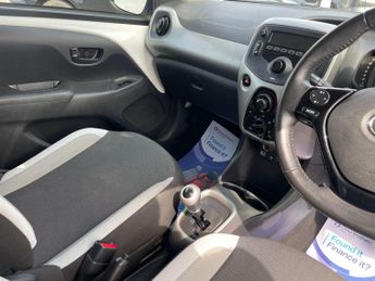 Toyota AYGO 1.0 VVT-i x-play x-shift Euro 5 5dr Euro 5