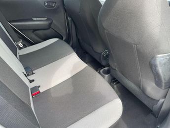 Toyota AYGO 1.0 VVT-i x-play x-shift Euro 5 5dr Euro 5