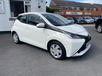 Toyota AYGO 1.0 VVT-i x-play x-shift Euro 5 5dr Euro 5