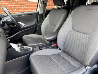 Toyota Yaris 1.5 VVT-h Design E-CVT Euro 6 (s/s) 5dr