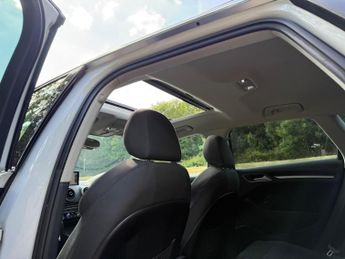 Audi A3 1.4 TFSI e-tron Sportback e-S Tronic Euro 6 5dr 8.8kWh