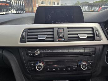 BMW 3 Series 2.0 320d ED EfficientDynamics Business Auto Euro 5 (s/s) 4dr
