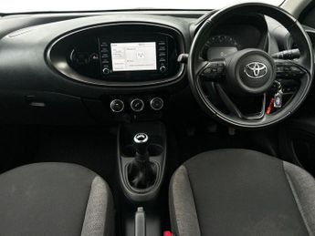 Toyota Aygo X 1.0 VVT-i Pure Euro 6 (s/s) 5dr