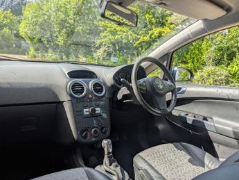 Vauxhall Corsa 1.4 16V SE Auto Euro 5 5dr