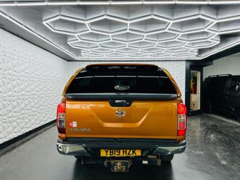 Nissan Navara 2.3 dCi Tekna Auto 4WD Euro 6 4dr