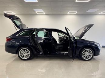 SEAT Leon 1.5 eTSI MHEV XCELLENCE DSG Euro 6 (s/s) 5dr