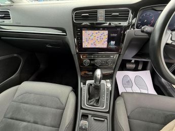 Volkswagen Golf 1.4 TSI BlueMotion Tech SE Nav DSG Euro 6 (s/s) 5dr