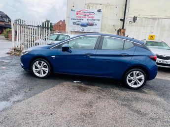 Vauxhall Astra 1.6 CDTi BlueInjection SRi Nav Auto Euro 6 (s/s) 5dr