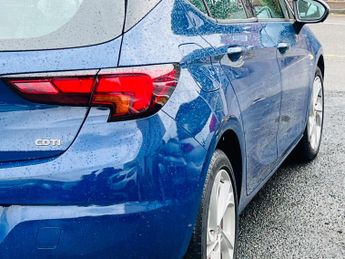 Vauxhall Astra 1.6 CDTi BlueInjection SRi Nav Auto Euro 6 (s/s) 5dr