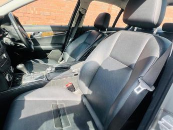 Mercedes-Benz C Class 2.1 C220 CDI BlueEfficiency Elegance Auto Euro 5 4dr
