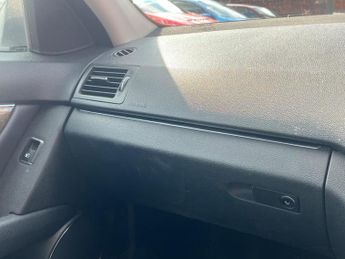 Mercedes-Benz C Class 2.1 C220 CDI BlueEfficiency Elegance Auto Euro 5 4dr