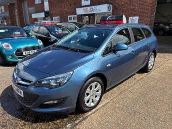 Vauxhall Astra 1.4i Design Sports Tourer Euro 6 5dr