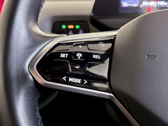 Volkswagen ID.3 Pro Performance 58kWh Life Auto 5dr