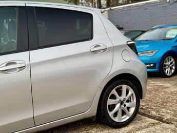 Toyota Yaris 1.5 VVT-h T Spirit CVT Euro 5 5dr