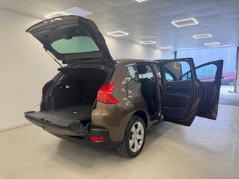 Peugeot 3008 1.6 e-HDi Active EGC Euro 5 (s/s) 5dr