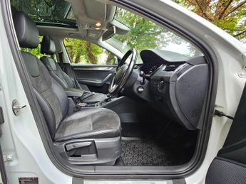 Skoda Octavia 2.0 TDI Scout DSG 4WD Euro 6 (s/s) 5dr