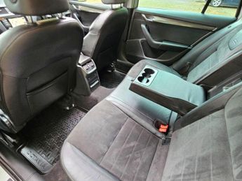 Skoda Octavia 2.0 TDI Scout DSG 4WD Euro 6 (s/s) 5dr