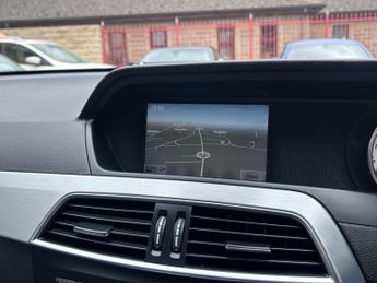 Mercedes-Benz C Class 2.1 C220 CDI BlueEfficiency AMG Sport G-Tronic+ Euro 5 (s/s) 2dr