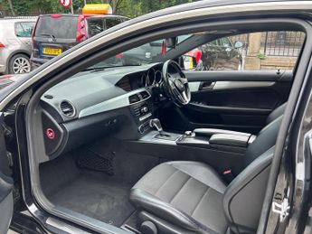 Mercedes-Benz C Class 2.1 C220 CDI BlueEfficiency AMG Sport G-Tronic+ Euro 5 (s/s) 2dr