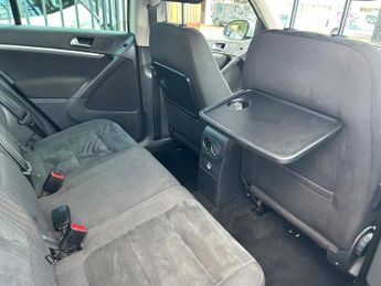 Volkswagen Tiguan 2.0 TDI BlueMotion Tech Match DSG 4WD Euro 5 (s/s) 5dr