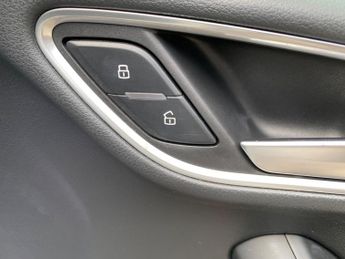 Audi Q3 2.0 TFSI Black Edition S Tronic quattro Euro 6 (s/s) 5dr