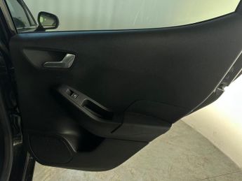 Ford Fiesta 1.0T EcoBoost MHEV Titanium Vignale DCT Euro 6 (s/s) 5dr