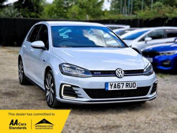 Volkswagen Golf 1.4 TSI 8.7kWh GTE Advance DSG Euro 6 (s/s) 5dr